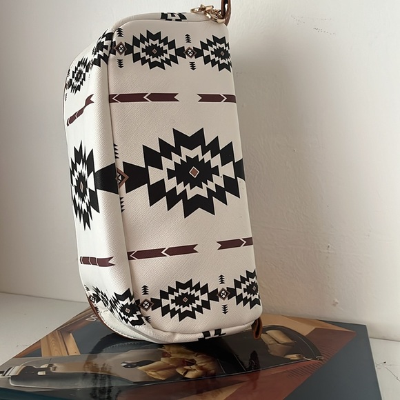 Aztec Western Makeup or Jewelry travel bag NWOT - Picture 6 of 9